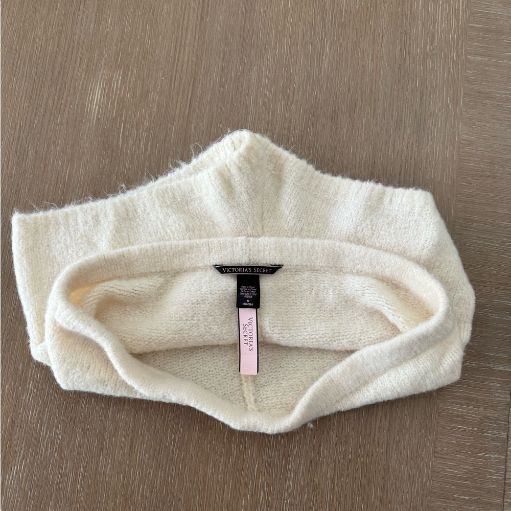 Victorias Secret Shorts Sz M Cream - Picture 3 of 3